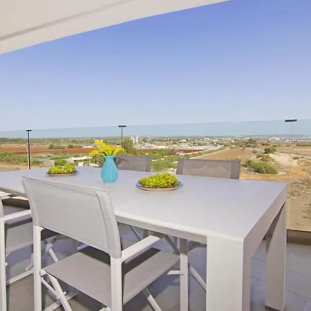 Vista - Beachfront *
